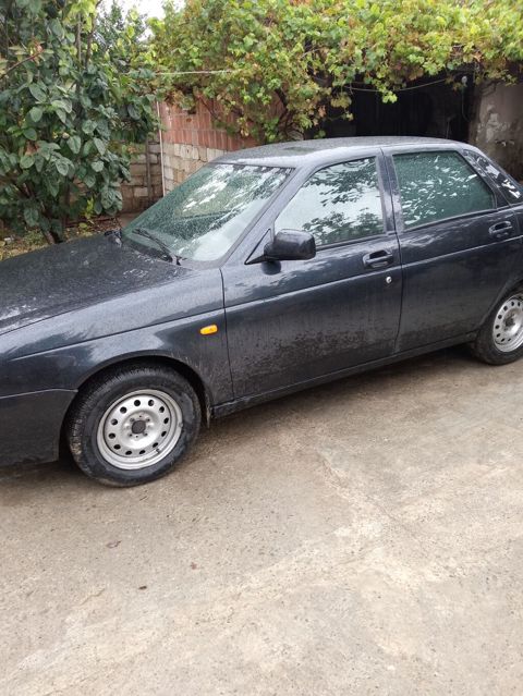 VAZ (Lada) Priora: 1.6 l 2008 il Sedan — Şabran