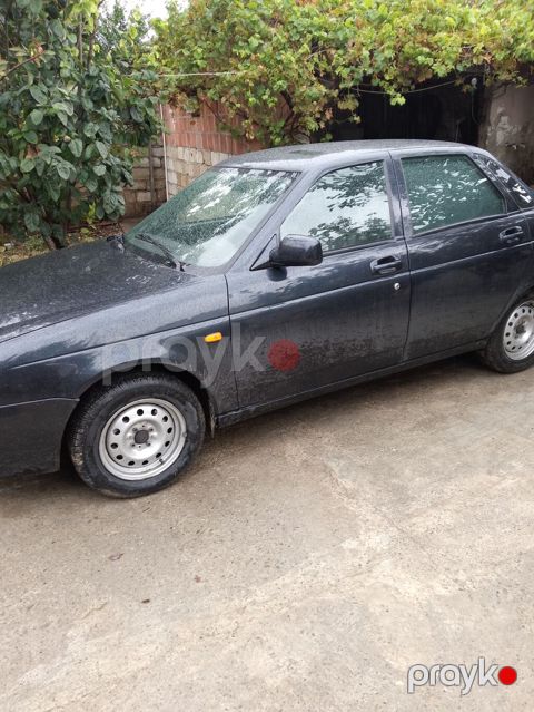 VAZ (Lada) Priora: 1.6 l 2008 il Sedan