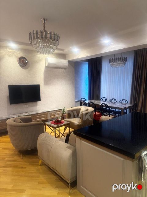Satılır 4 otaqlı yeni tikili 141 m²