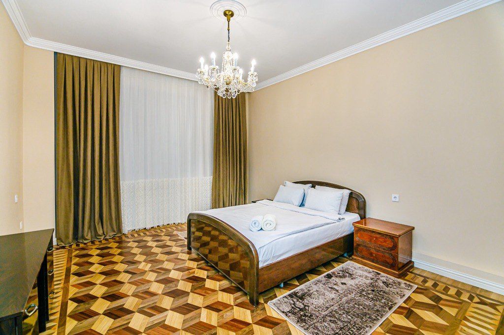 İcarəyə verilir 3 otaqlı köhnə tikili 115 m² — Mənzil, Bakı (11)