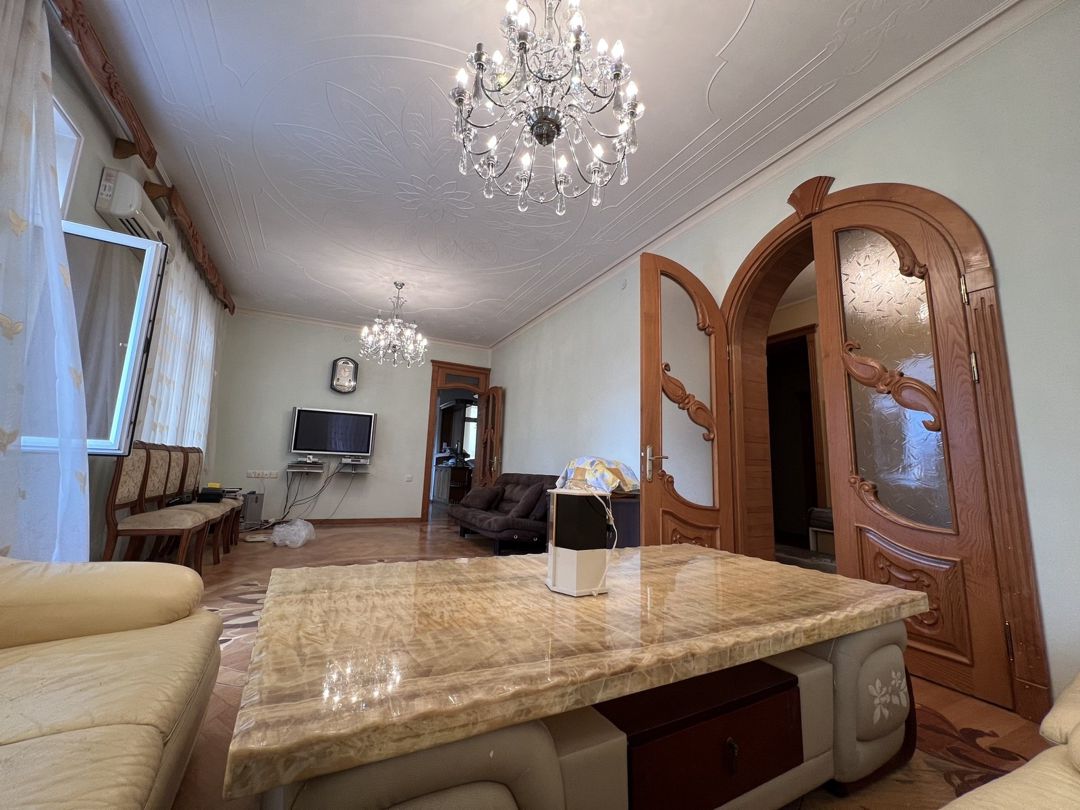 İcarəyə verilir 5 otaqlı həyət evi/bağ evi 200 m² — Ev, villa, Bakı (2)