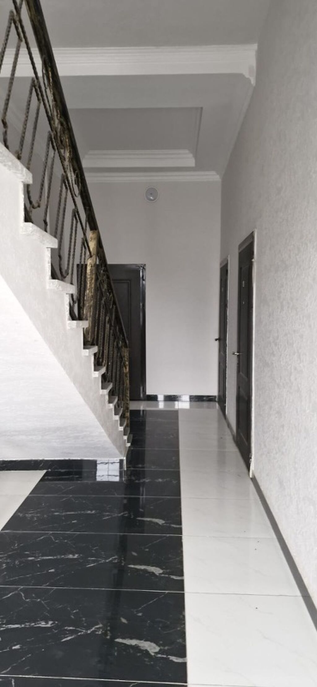 Kirayə – Kiçik ailələr və ya tək yaşayanlar üçün ayrıca girişli — Daşınmaz əmlak, Bakı (3)