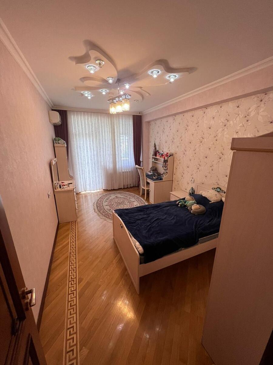 Satılır 4 otaqlı yeni tikili 192 m² — Mənzil, Bakı (8)
