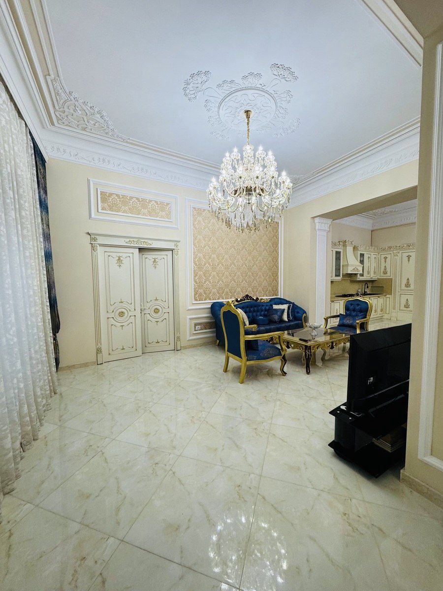 Satılır 3 otaqlı köhnə tikili 130 m² — Mənzil, Bakı (8)