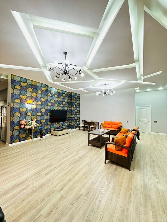 İcarəyə verilir 4 otaqlı həyət evi/bağ evi 360 m² — Ev, villa, Bakı (8)