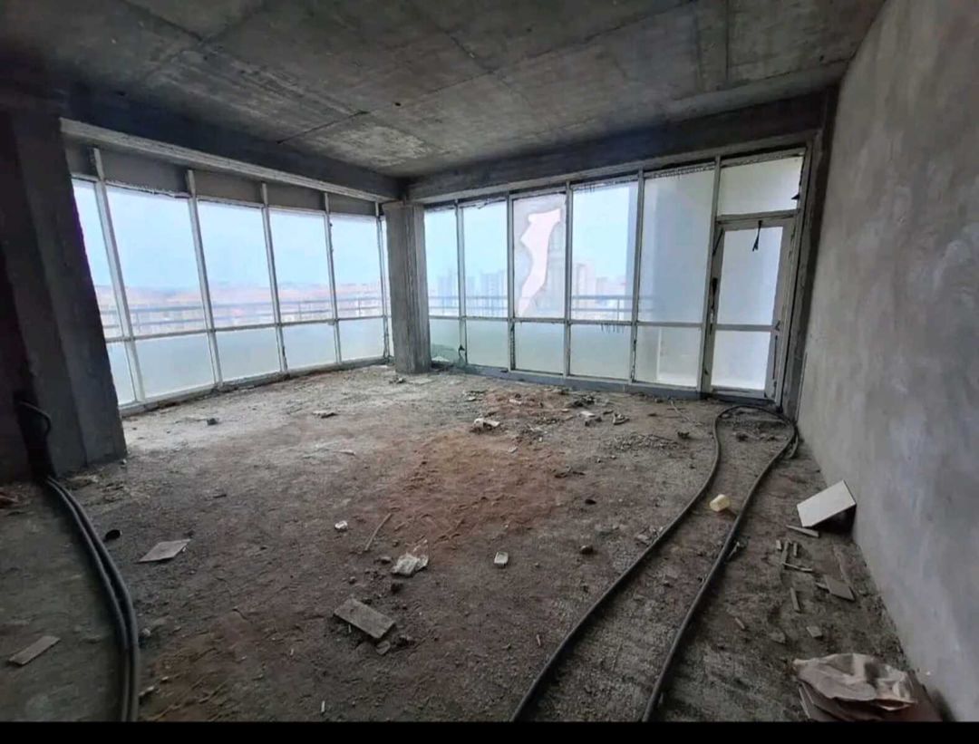 Satılır 3 otaqlı yeni tikili 210 m² — Mənzil, Bakı (2)