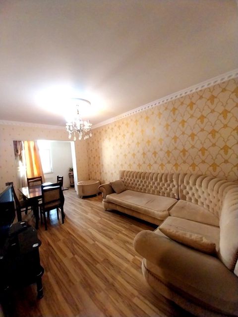 İcarəyə verilir 3 otaqlı köhnə tikili 80 m² — Bakı