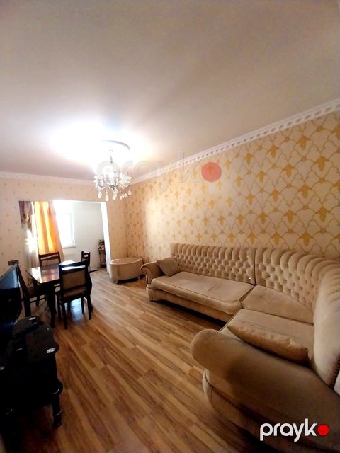 İcarəyə verilir 3 otaqlı köhnə tikili 80 m²
