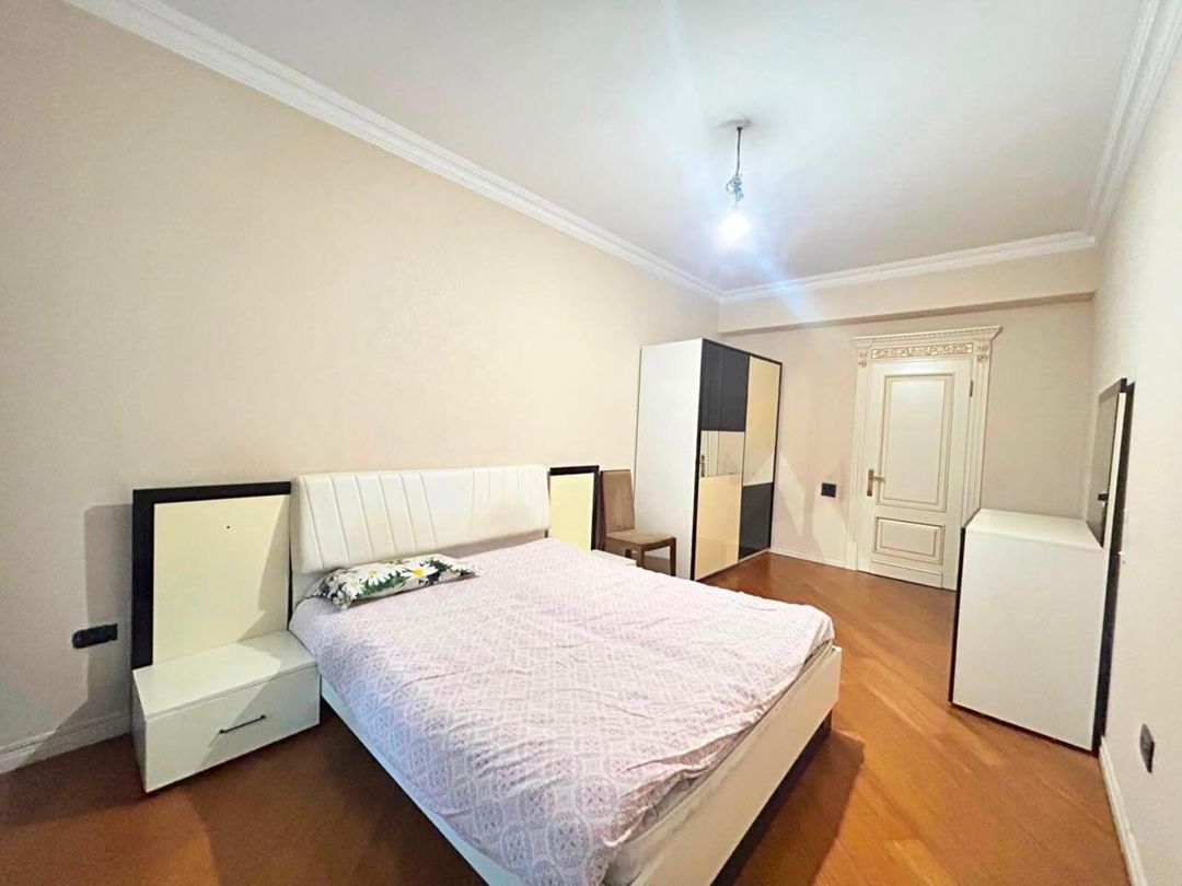 Satılır 5 otaqlı yeni tikili 210 m² — Mənzil, Bakı (8)