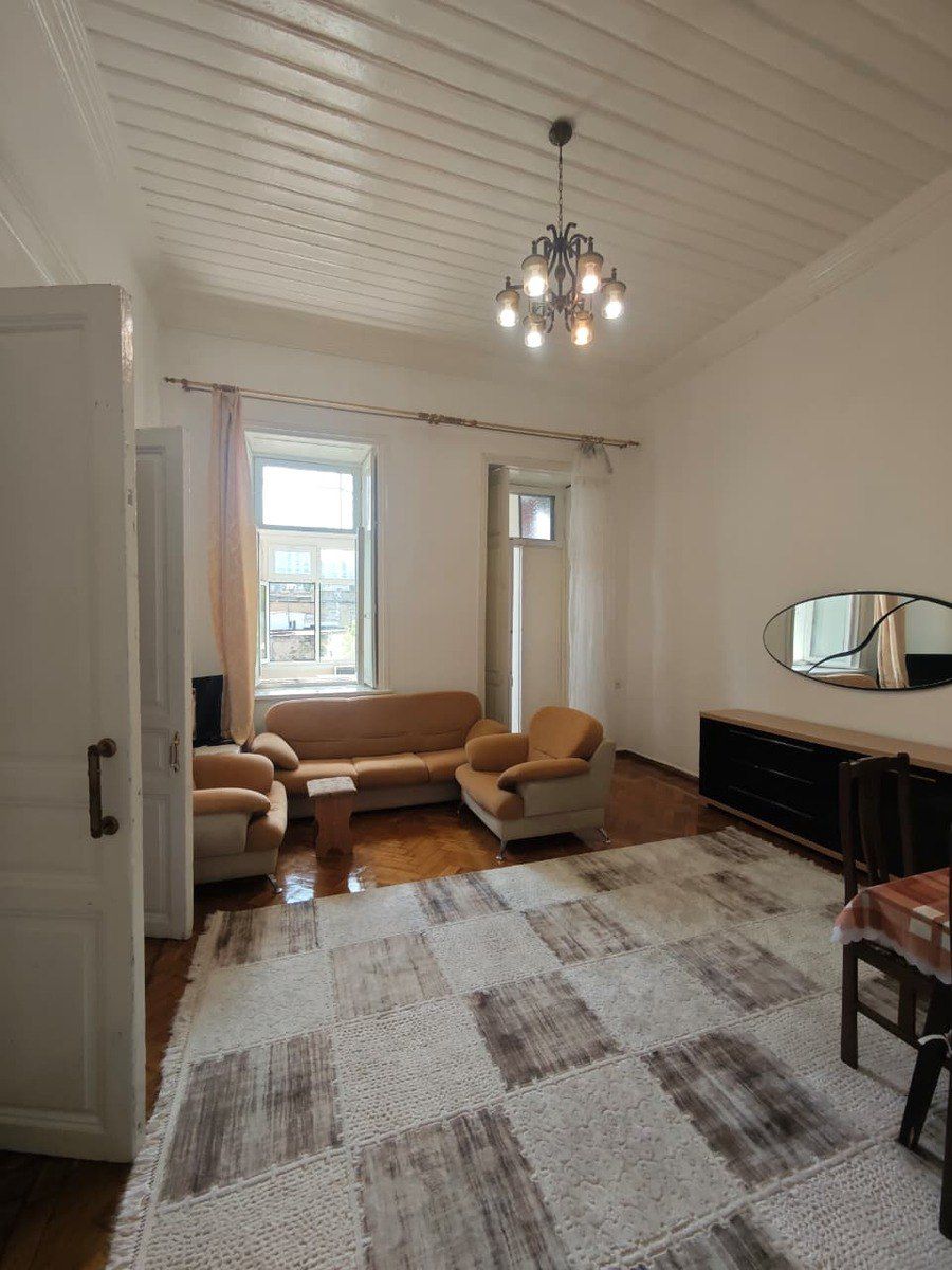 İcarəyə verilir 2 otaqlı köhnə tikili 90 m² — Mənzil, Bakı (3)