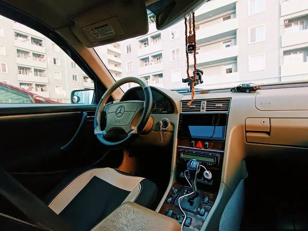 Mercedes C 230, 2.3 L, 1998 il, 265 000 km — Avtomobillər, Bakı (11)
