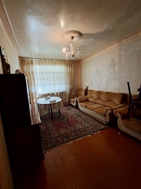 Satılır 4 otaqlı köhnə tikili 100 m² — Bakı