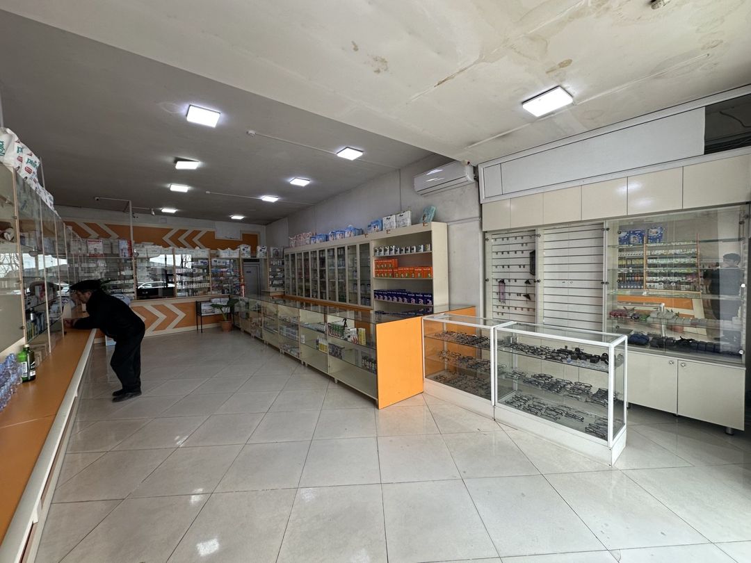 Satılır obyekt 200 m² — Əmlak, Bakı (2)