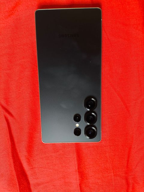 Samsung Galaxy S25 Ultra, rəng - Qara, Simsiz şarj — Bakı