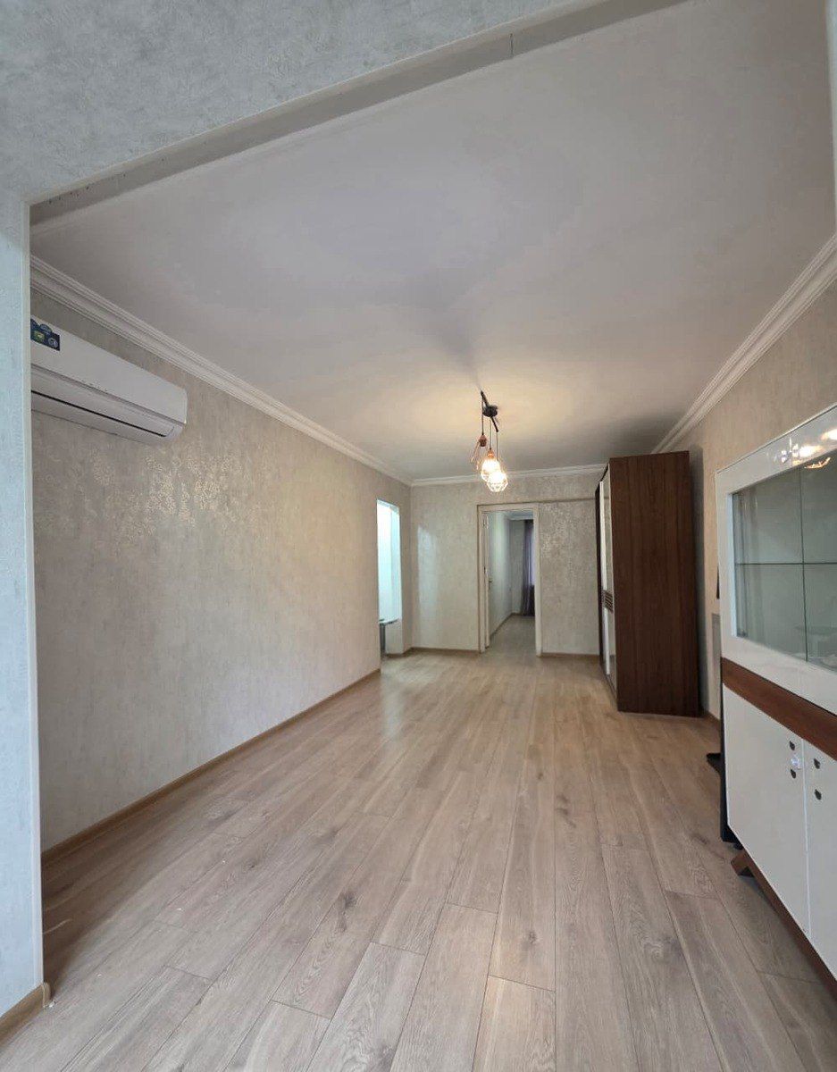 Satılır 2 otaqlı köhnə tikili 55 m² — Mənzil, Bakı (2)