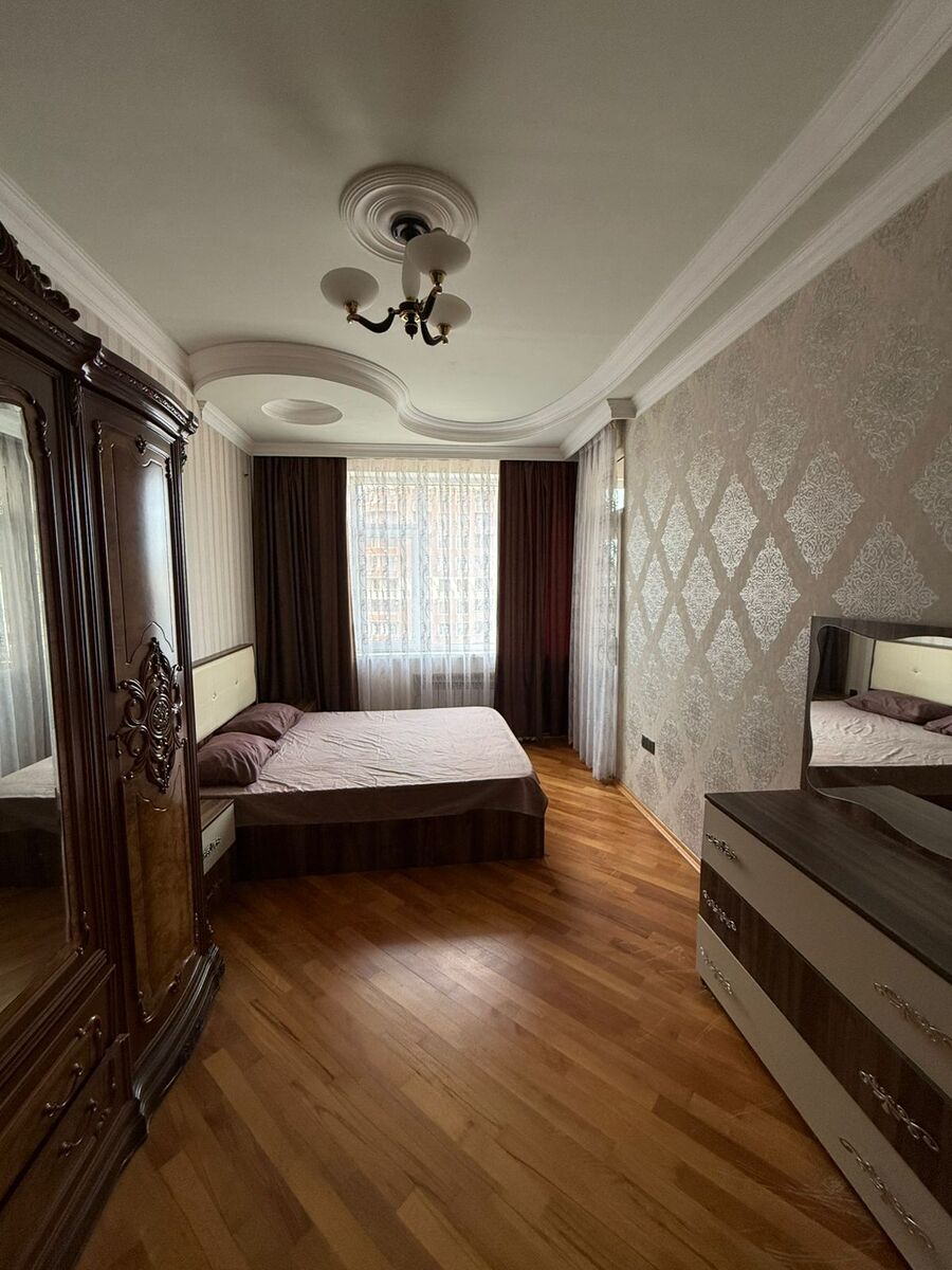 İcarəyə verilir 3 otaqlı yeni tikili 130 m² — Mənzil, Bakı (9)