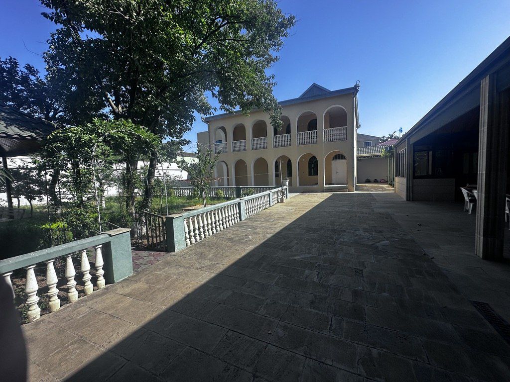 Satılır 5 otaqlı həyət evi/bağ evi 220 m² — Ev, villa, Bakı (2)