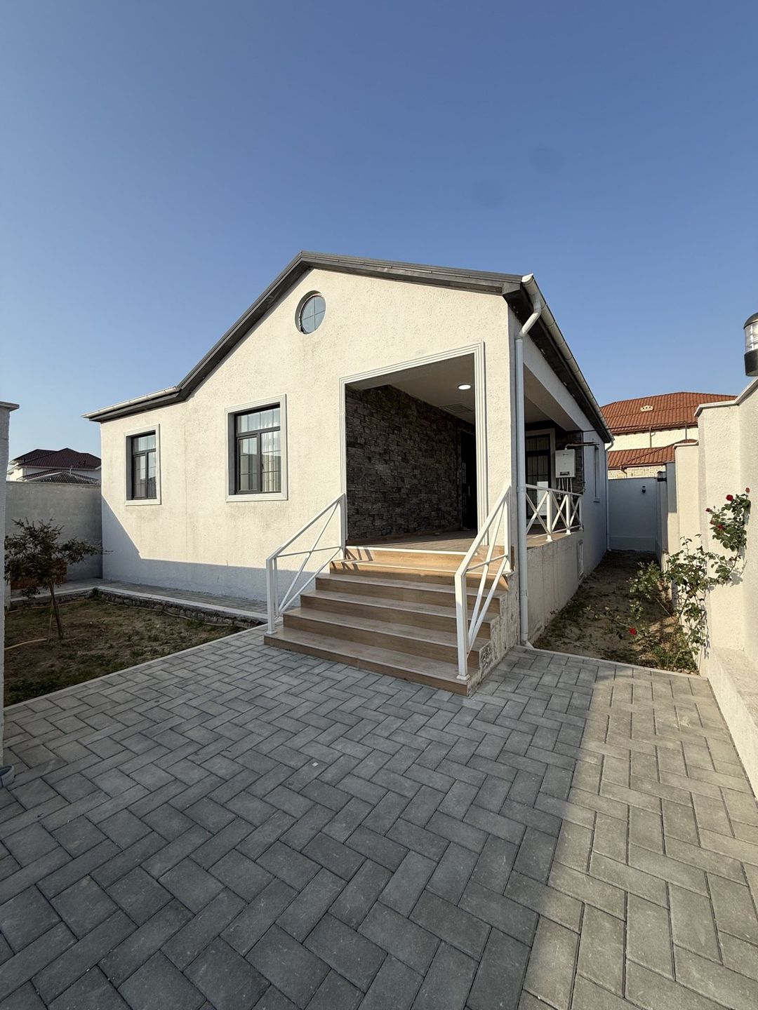 Satılır 4 otaqlı həyət evi/bağ evi 150 m² — Ev, villa, Bakı (2)