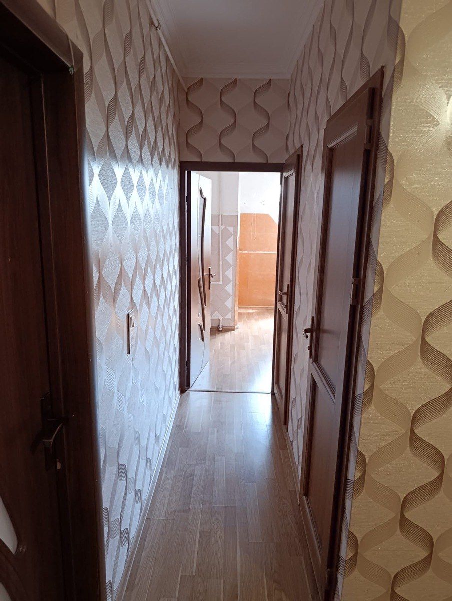 Satılır 2 otaqlı köhnə tikili 70 m² — Mənzil, Bakı (2)