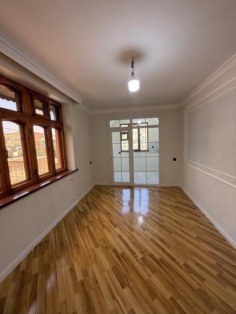 Satılır 2 otaqlı köhnə tikili 47 m² — Mənzil, Xırdalan
