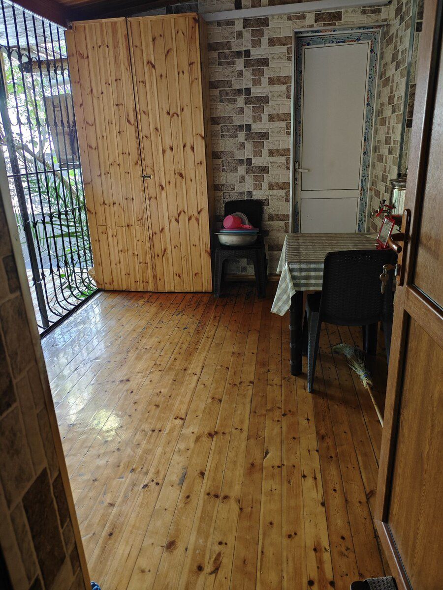 Həyət evi, Bayıl qəs — Ev, villa, Bakı (11)