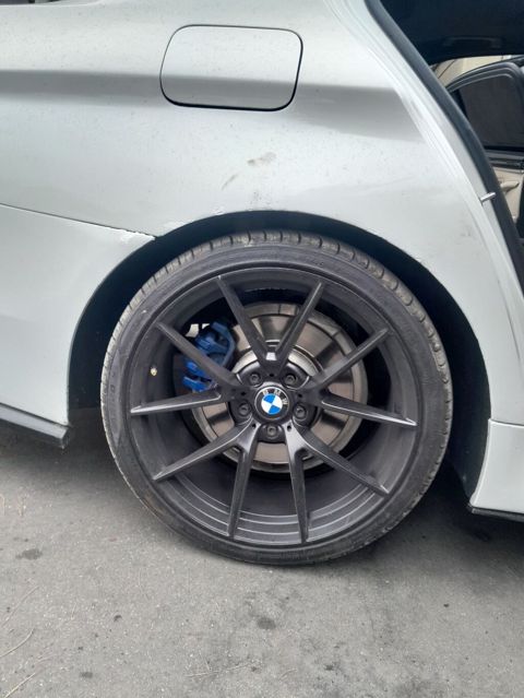 BMW M Performance üslublu təkər diskləri və şinlər dəsti - Rəng: mat — Masazır