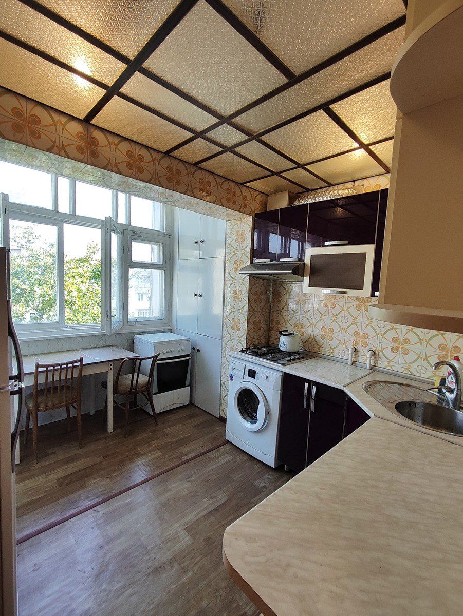 İcarəyə verilir 4 otaqlı köhnə tikili 120 m² — Mənzil, Bakı (9)