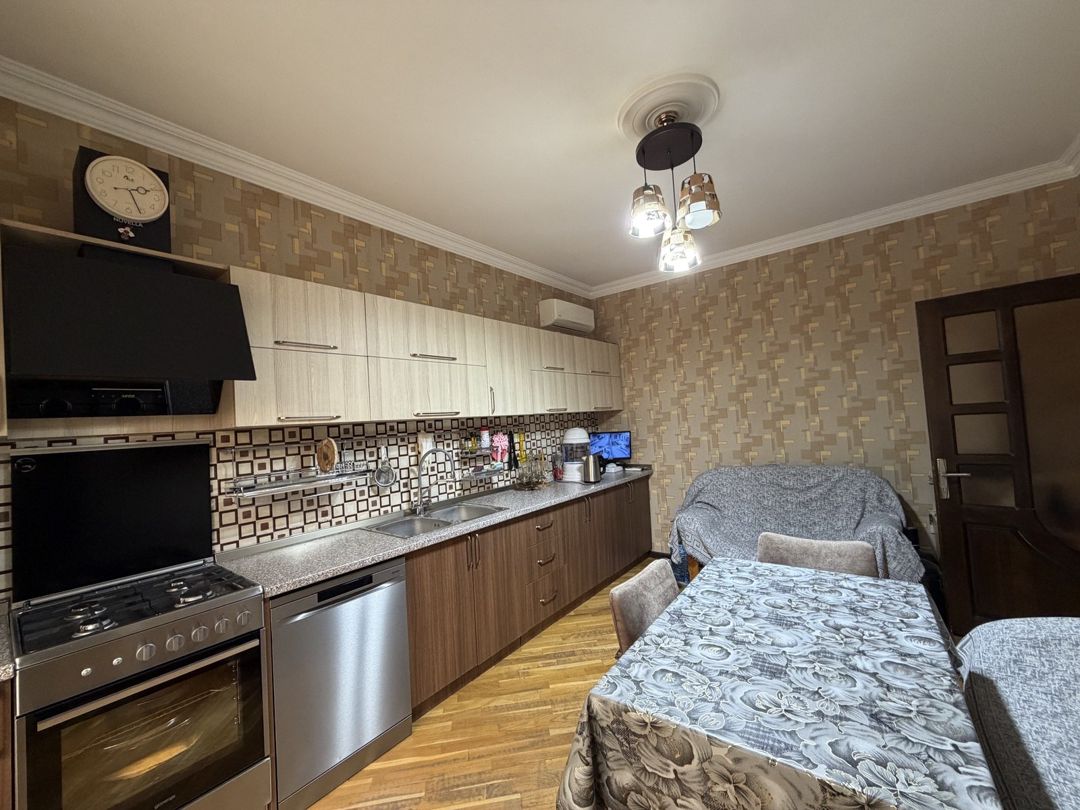 Satılır 4 otaqlı həyət evi/bağ evi 180 m² — Ev, villa, Bakı (11)