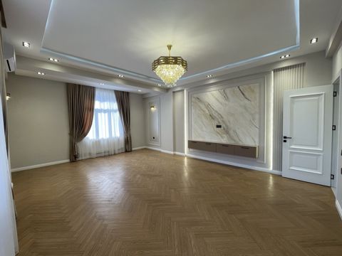 Satılır 3 otaqlı yeni tikili 132 m² — Bakı