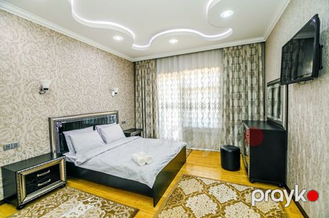 İcarəyə verilir 3 otaqlı yeni tikili 180 m²