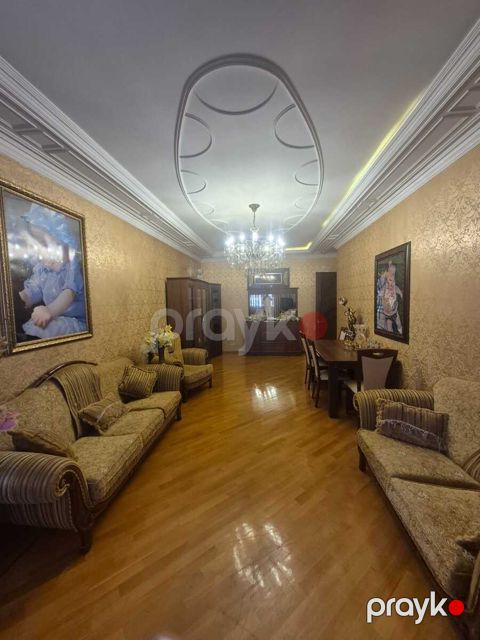 İcarəyə verilir 3 otaqlı yeni tikili 145 m²