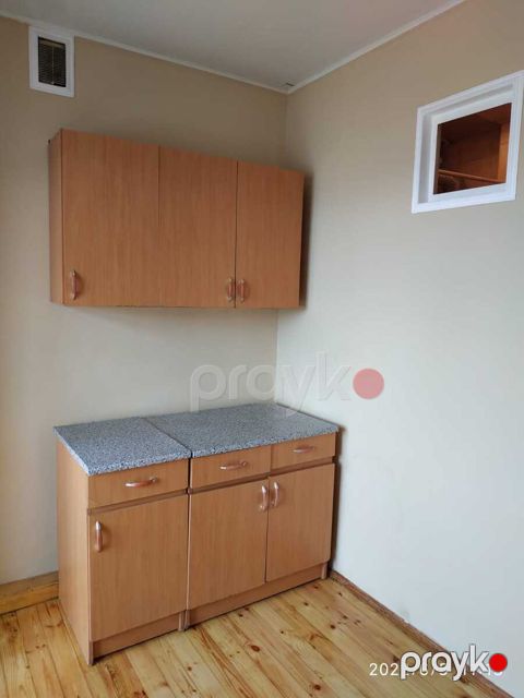 İcarəyə verilir 2 otaqlı köhnə tikili 65 m²