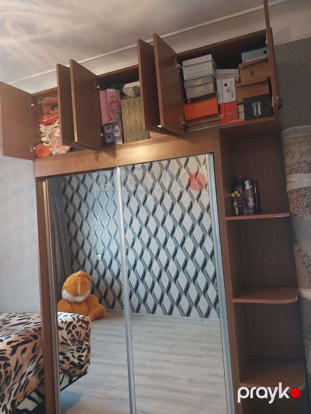 Güzgülü sürgülü qapılı paltar şkafı - Material: taxta rəngli laminat — Şkaflar, Bərdə (3)