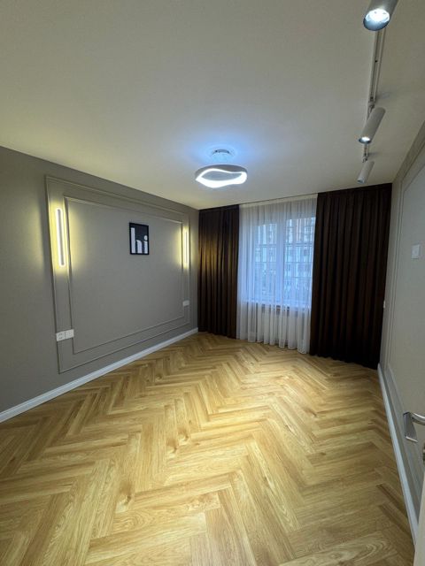 Satılır 2 otaqlı köhnə tikili 45 m² — Bakı