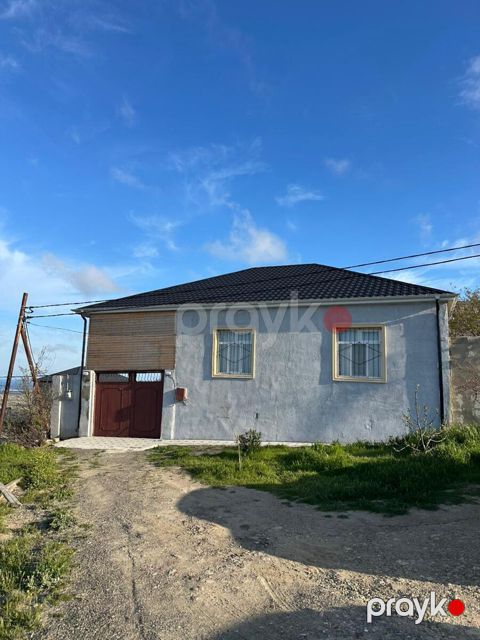 Satılır 4 otaqlı həyət evi/bağ evi 120 m²