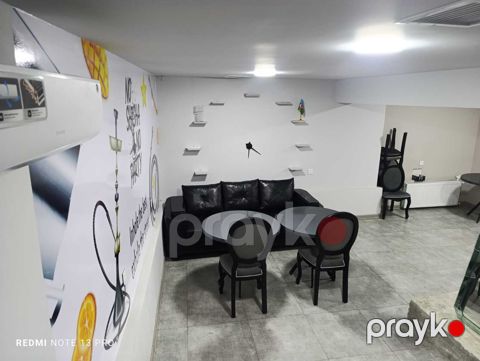 Satılır obyekt 122 m²