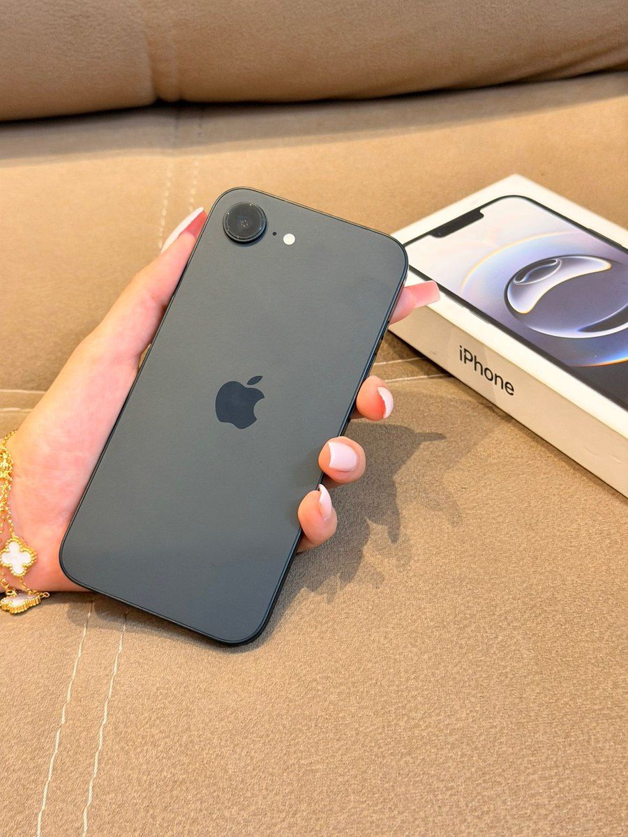 Apple iPhone 16e Black 128GB/8GB — Smartfonlar, Bakı (2)