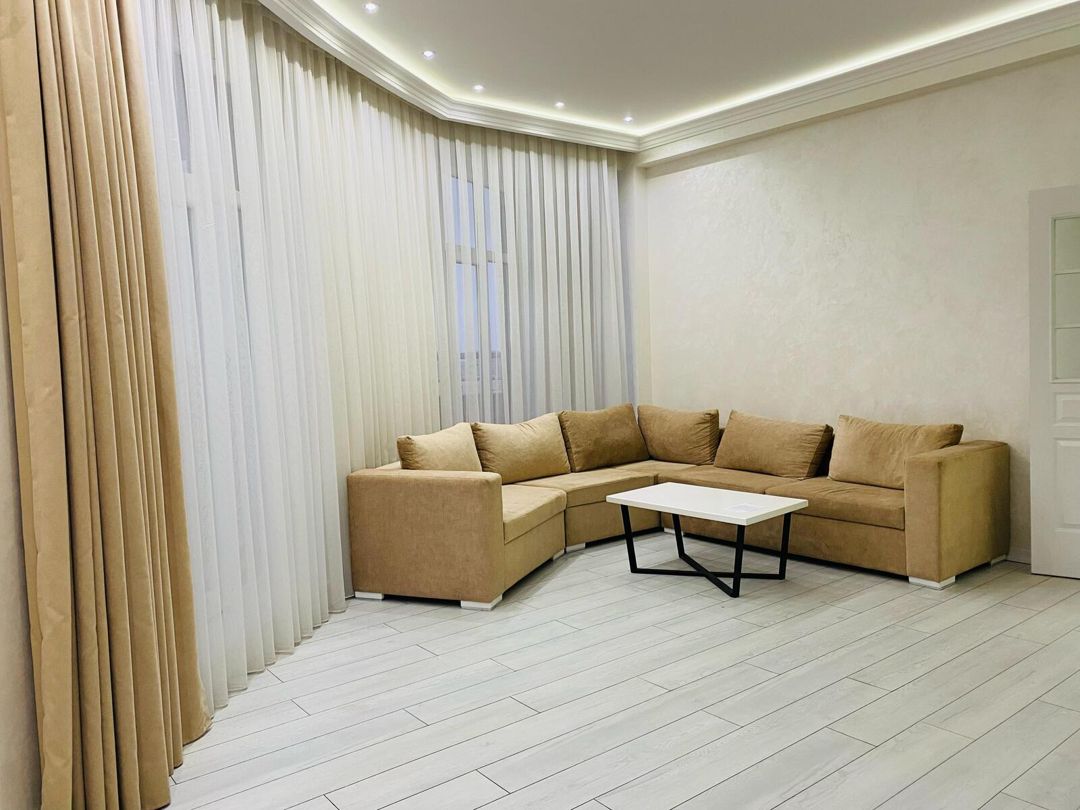 Satılır 3 otaqlı yeni tikili 130 m² — Mənzil, Bakı (4)