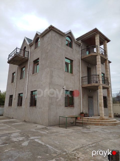 Satılır 6 otaqlı həyət evi/bağ evi 180 m²