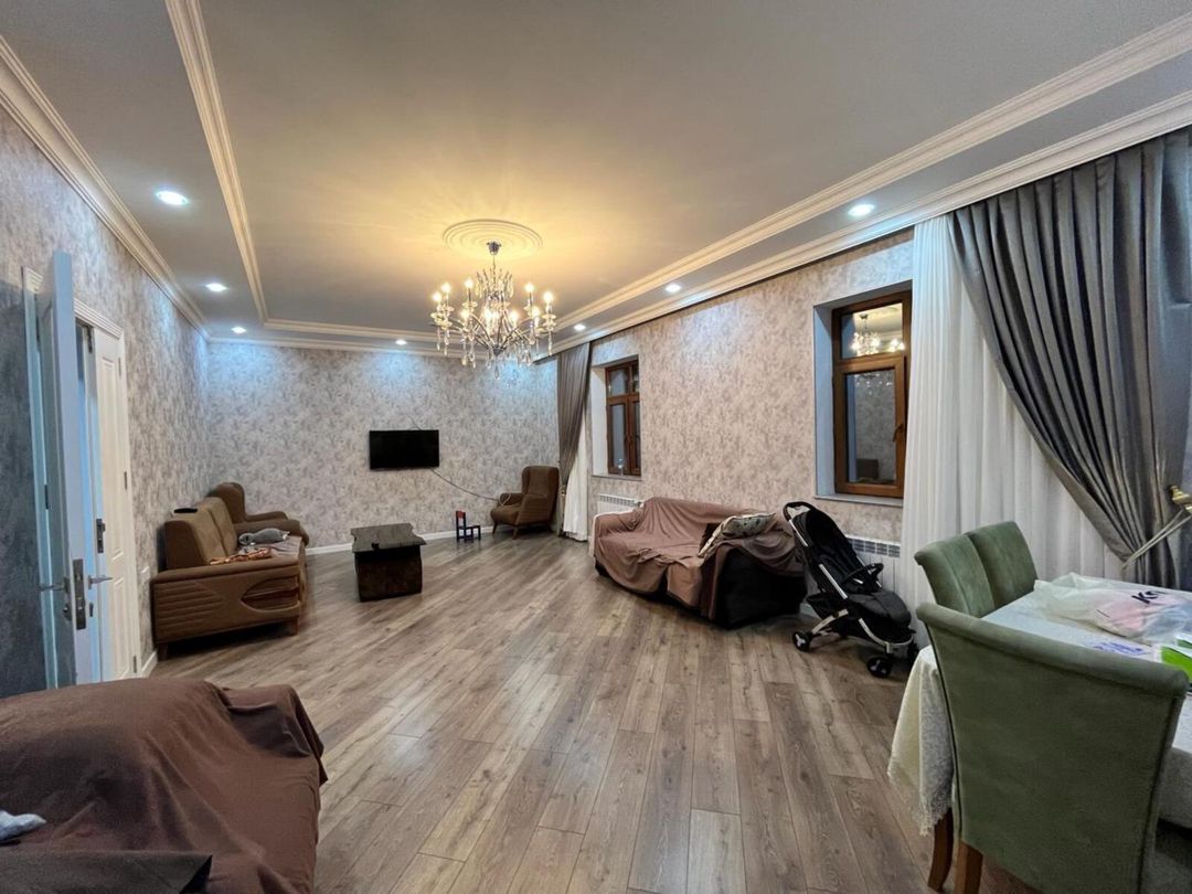 Satılır 5 otaqlı həyət evi/bağ evi 230 m² — Ev, villa, Bakı (5)