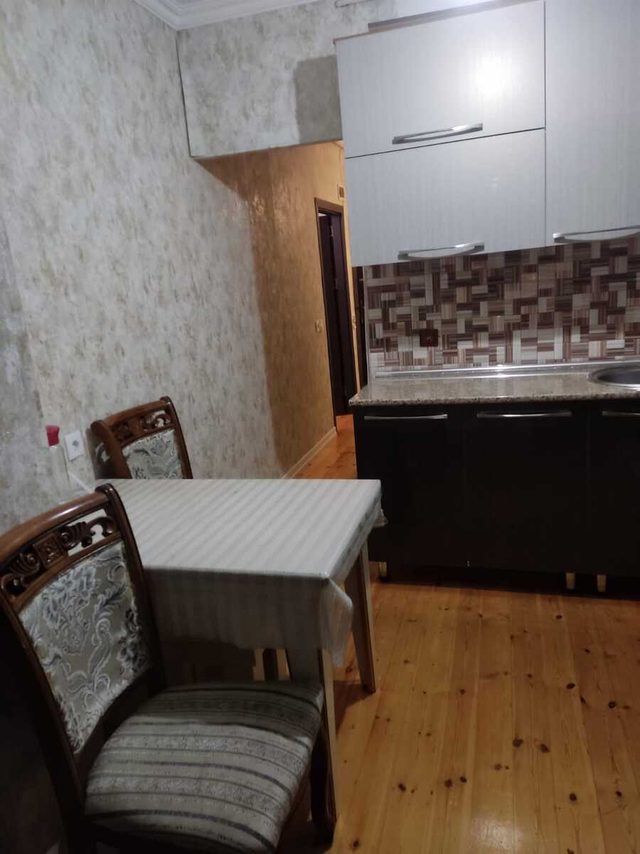 Satılır 2 otaqlı köhnə tikili 56 m² — Mənzil, Bakı (3)