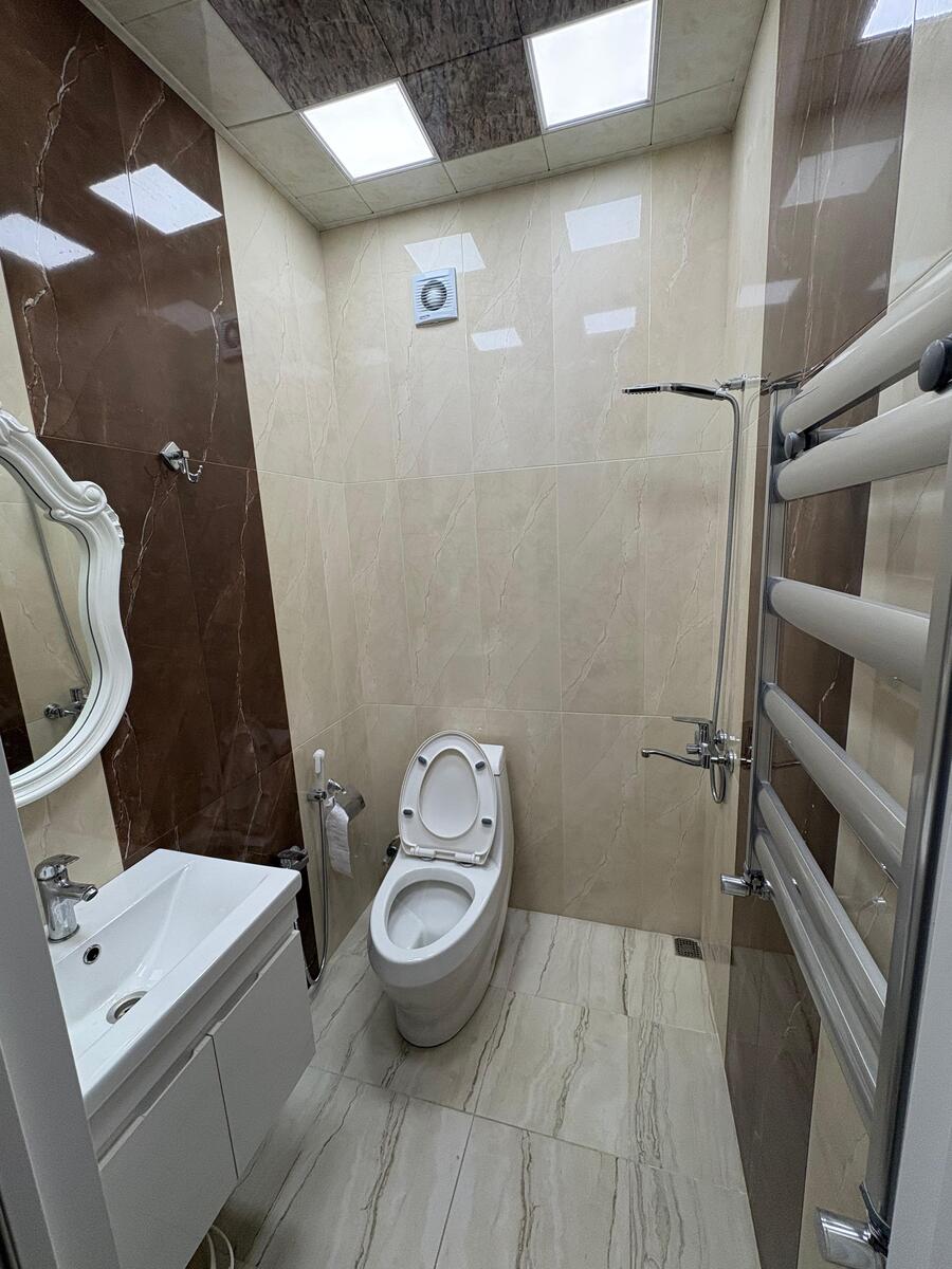 İcarəyə verilir 3 otaqlı yeni tikili 132 m² — Mənzil, Bakı (11)
