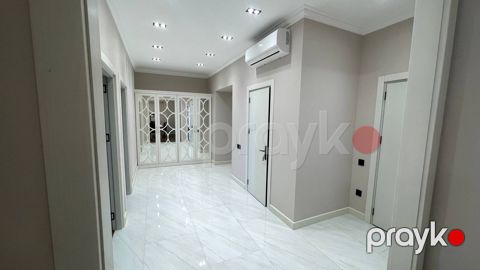 İcarəyə verilir 3 otaqlı yeni tikili 148 m²