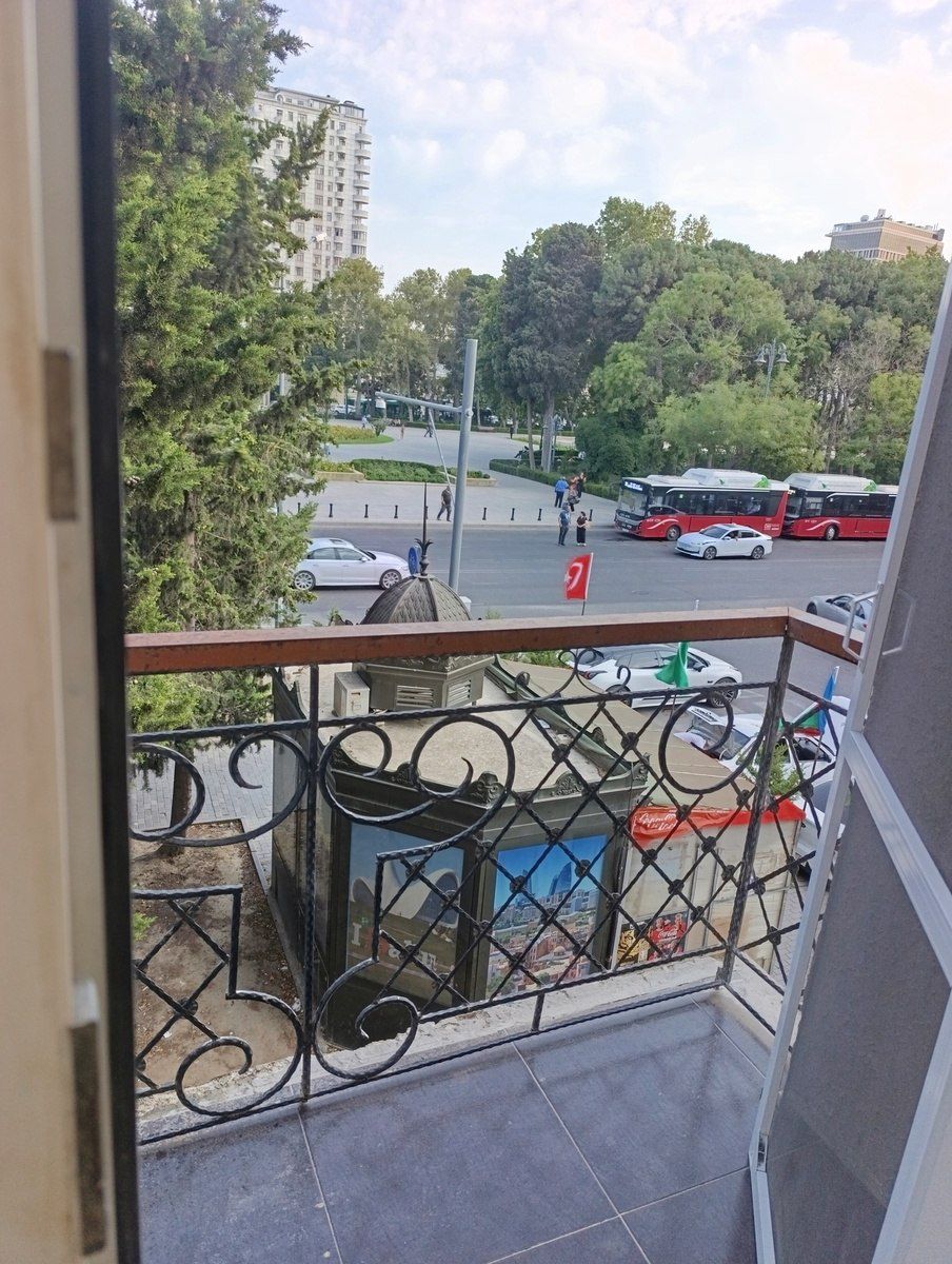 Satılır 2 otaqlı köhnə tikili 40 m² — Mənzil, Bakı (11)