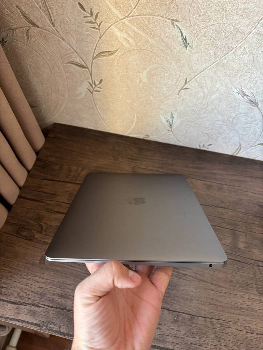 Apple Macbook Air M1 8/256 — Elektronika, Bakı (9)