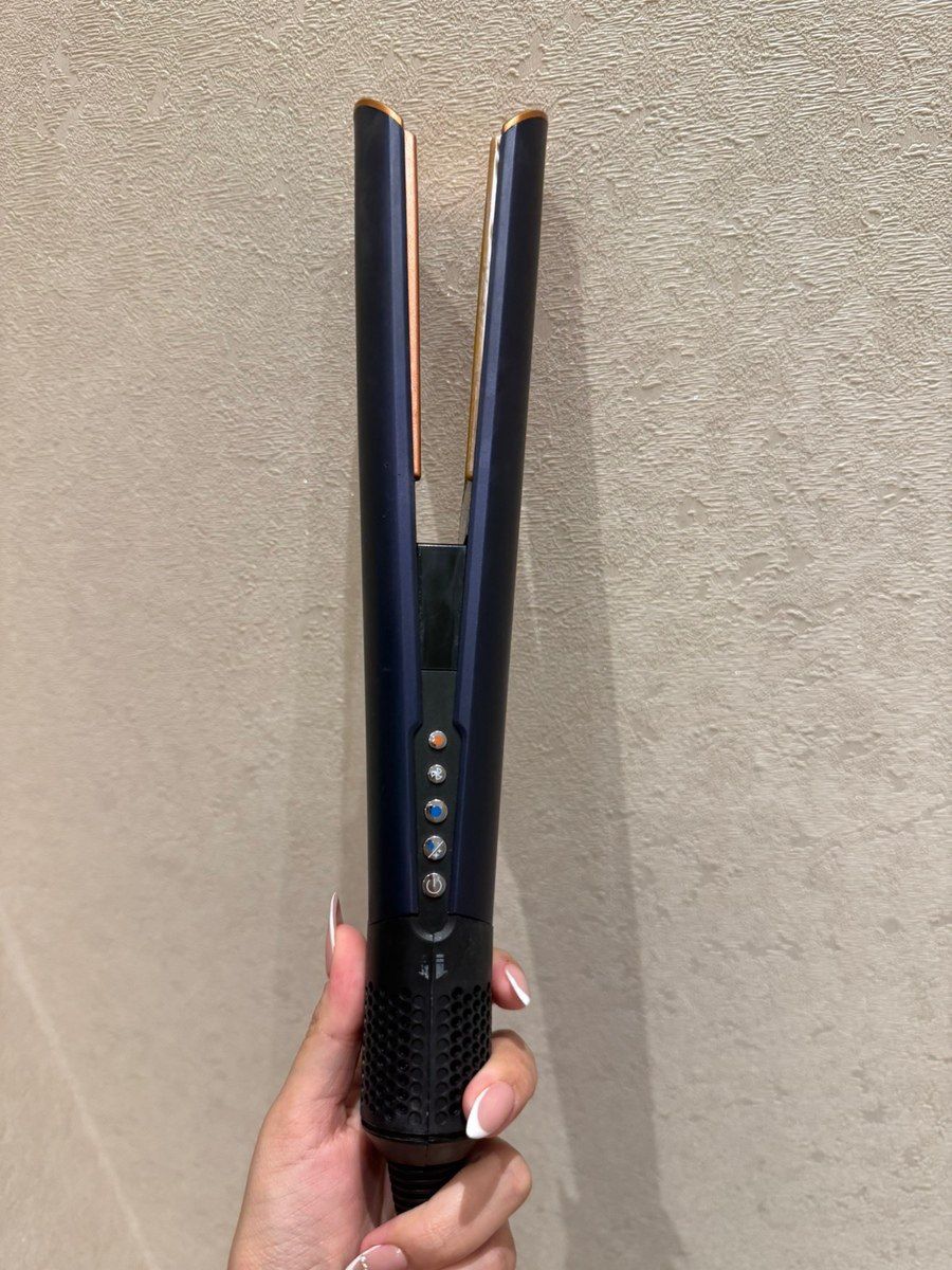 Dyson Airstrait — Şəxsi əşyalar, Bakı (3)