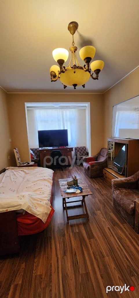 İcarəyə verilir 2 otaqlı köhnə tikili 60 m²