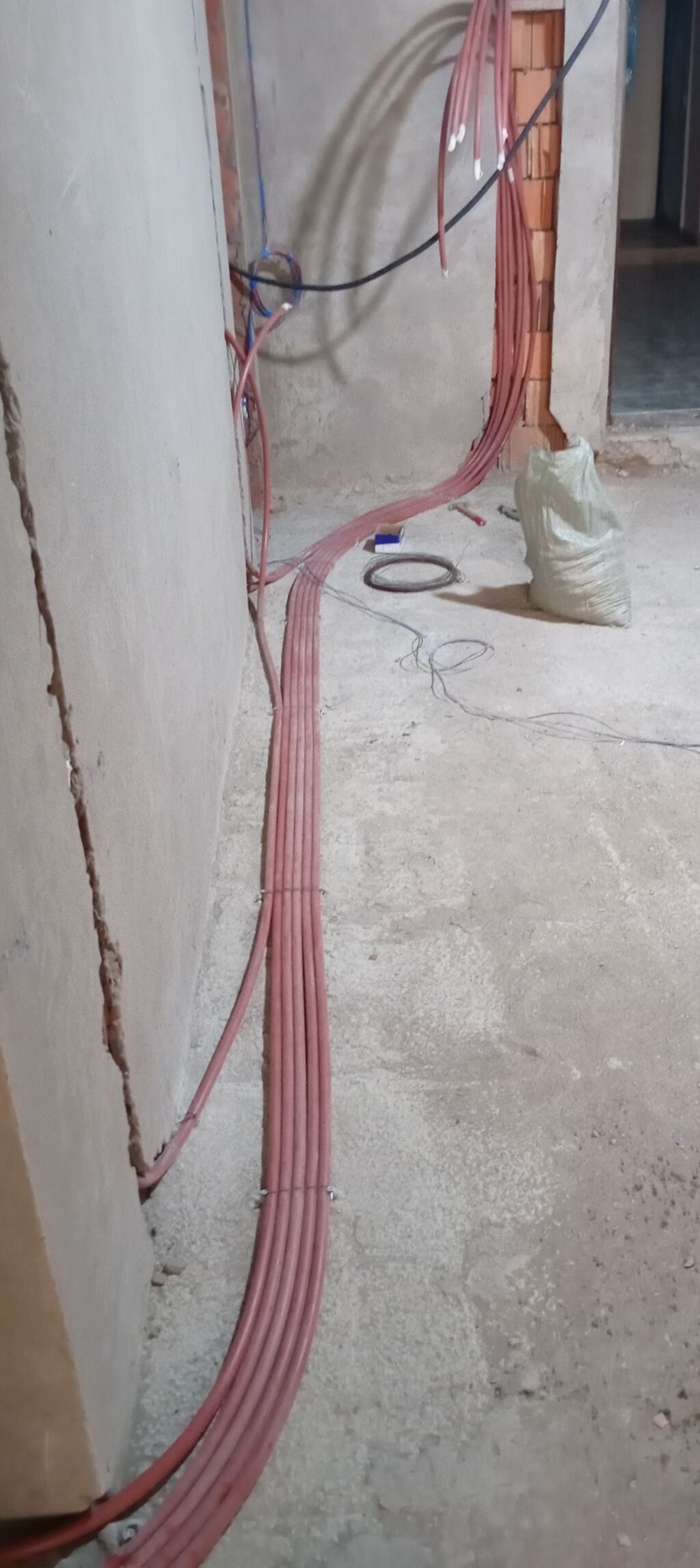 Xidmət: Mənzil və ofislər üçün elektrik montajı və işıqlandırma — Tikinti və təmir, Bakı (4)