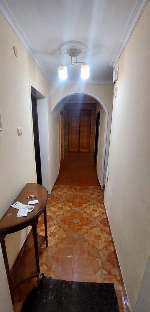 Satılır 3 otaqlı köhnə tikili 70 m² — Bakı