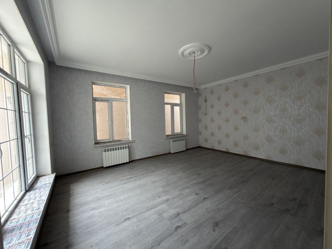 Satılır 5 otaqlı həyət evi/bağ evi 200 m² — Ev, villa, Bakı (6)